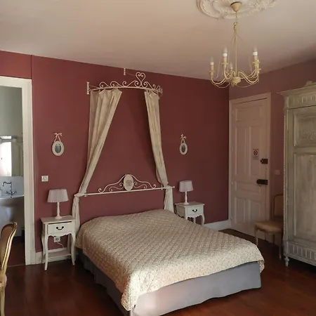 Le Clos Belle Rose Et La Roseraie Haybes