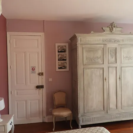 Le Clos Belle Rose Et La Roseraie 3*