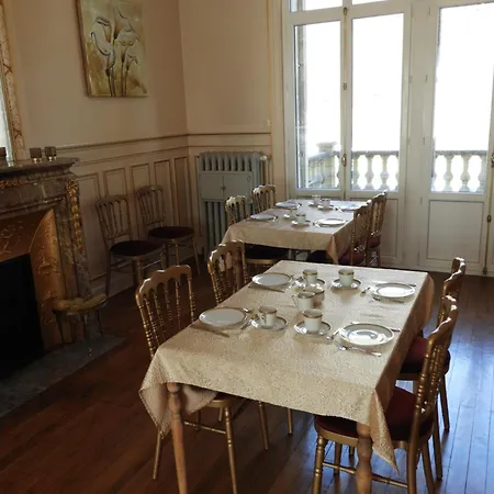 Le Clos Belle Rose Et La Roseraie Haybes