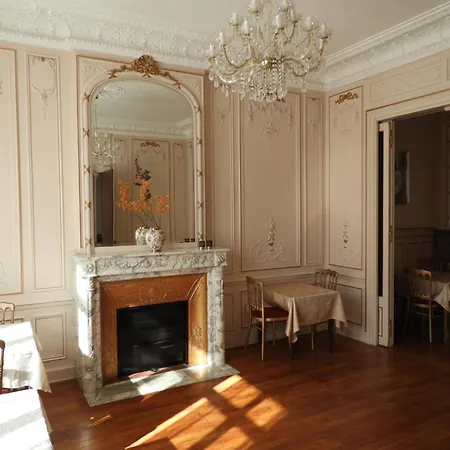 Le Clos Belle Rose Et La Roseraie Haybes