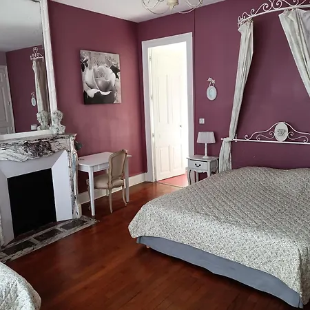 Le Clos Belle Rose Et La Roseraie