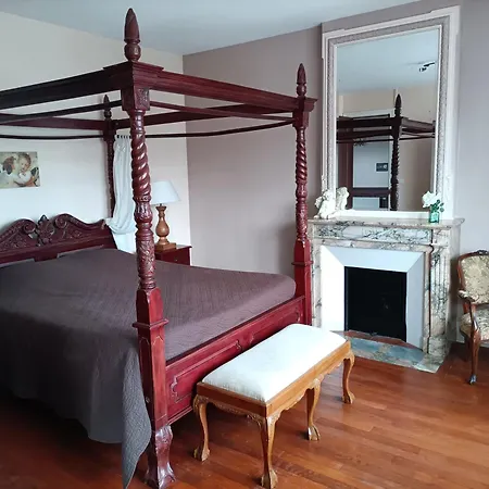 Le Clos Belle Rose Et La Roseraie Bed & Breakfast